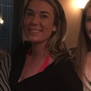 Meet your Posher, Caroline